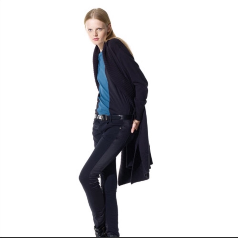 Jonathan Saunders black knee length cardigan.